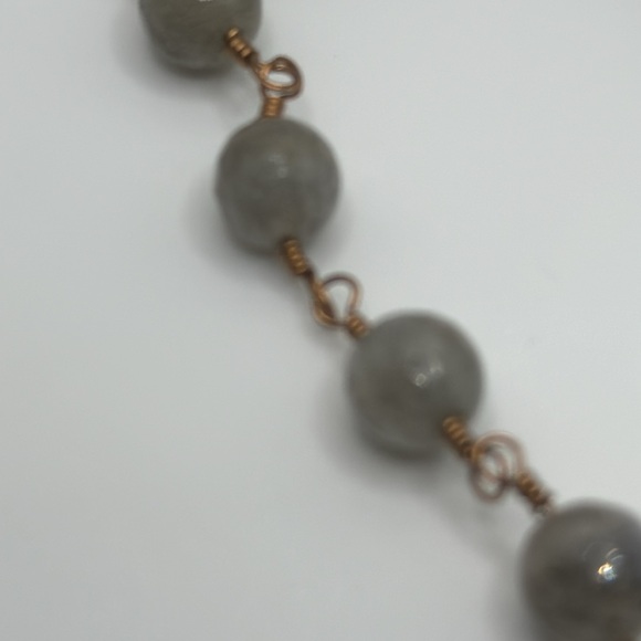 Lula ‘n’ Lee Medallion Beaded Necklace - Picture 3 of 7